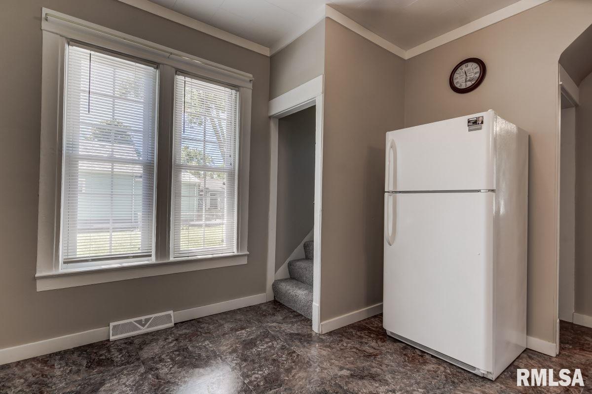 921 North Wheeler Avenue Springfield, IL 62702 - Photo 12 of 36 Gallery Image 12