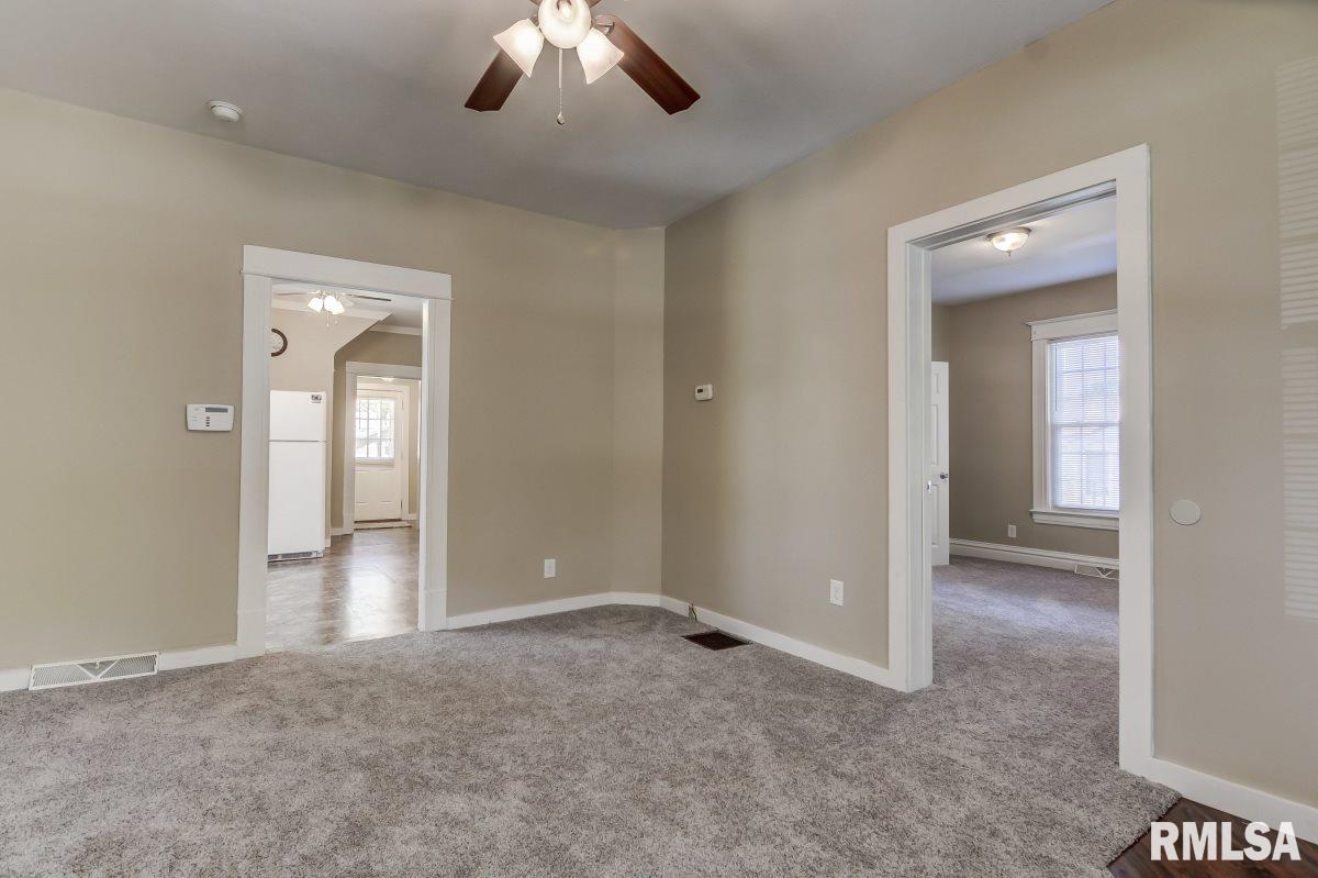 921 North Wheeler Avenue Springfield, IL 62702 - Photo 5 of 36 Gallery Image 5