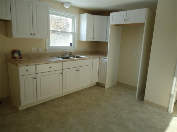 11 Silvin Road Chicopee, MA 01013 - Photo 2 of 7 Gallery Image 2