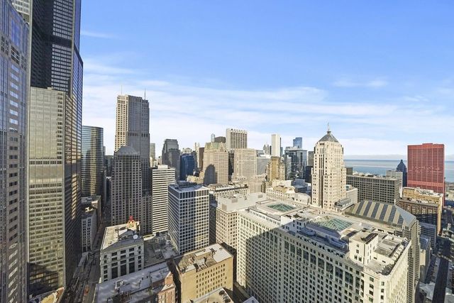 235 West Van Buren Street, Unit 4612 Chicago, IL 60607 - Photo 14 of 24
