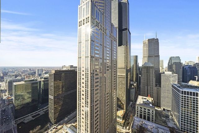 235 West Van Buren Street, Unit 4612 Chicago, IL 60607 - Photo 15 of 24
