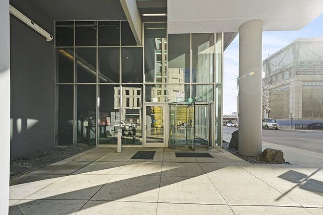 235 West Van Buren Street, Unit 4612 Chicago, IL 60607 - Photo 23 of 24