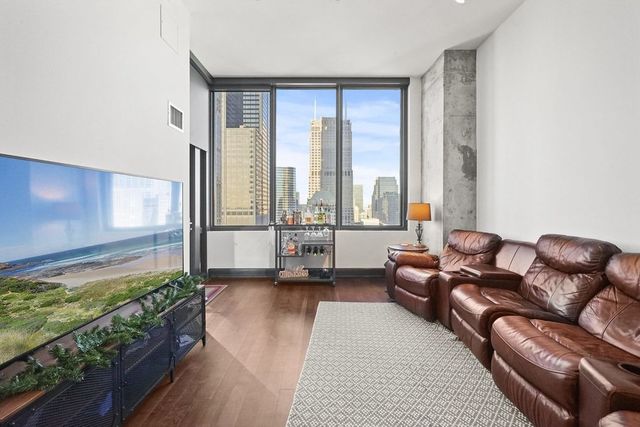235 West Van Buren Street, Unit 4612 Chicago, IL 60607 - Photo 8 of 24