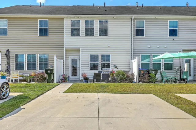 $315,000 | 147 Pine Gate Drive, Summerville, SC 29483