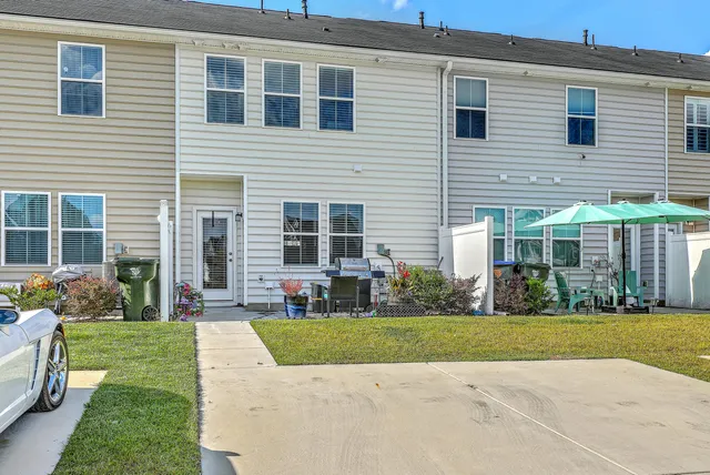 $315,000 | 147 Pine Gate Drive, Summerville, SC 29483