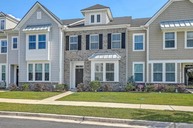 $315,000 | 147 Pine Gate Drive, Summerville, SC 29483