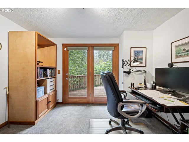 $779,900 | 1867 Fircrest Drive, Eugene, OR 97403