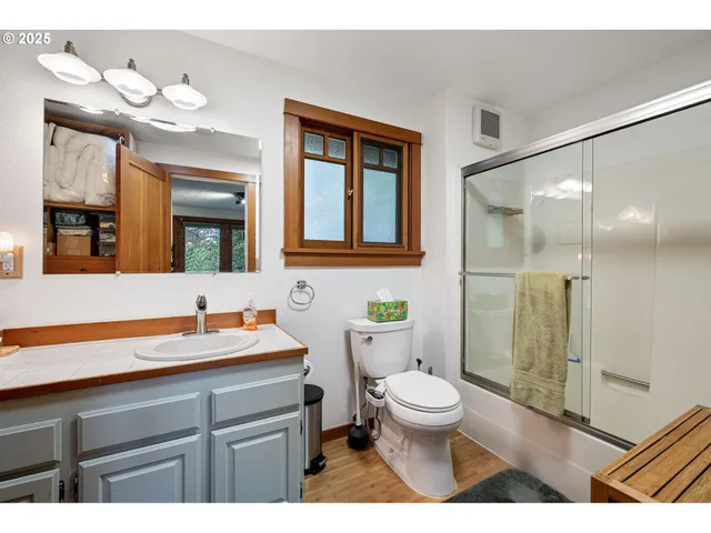 $779,900 | 1867 Fircrest Drive, Eugene, OR 97403