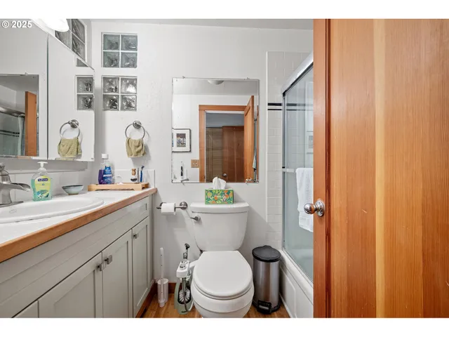 $779,900 | 1867 Fircrest Drive, Eugene, OR 97403