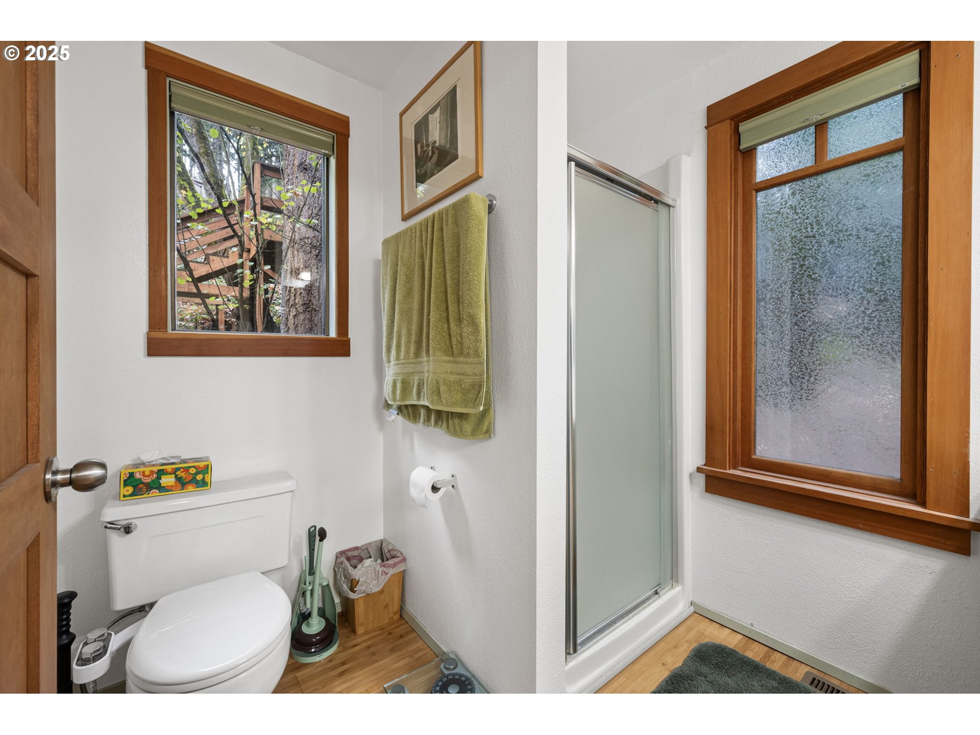 1867 Fircrest Drive Eugene, OR 97403 - Photo 34 of 48 a bathroom with a toilet a sink and a shower