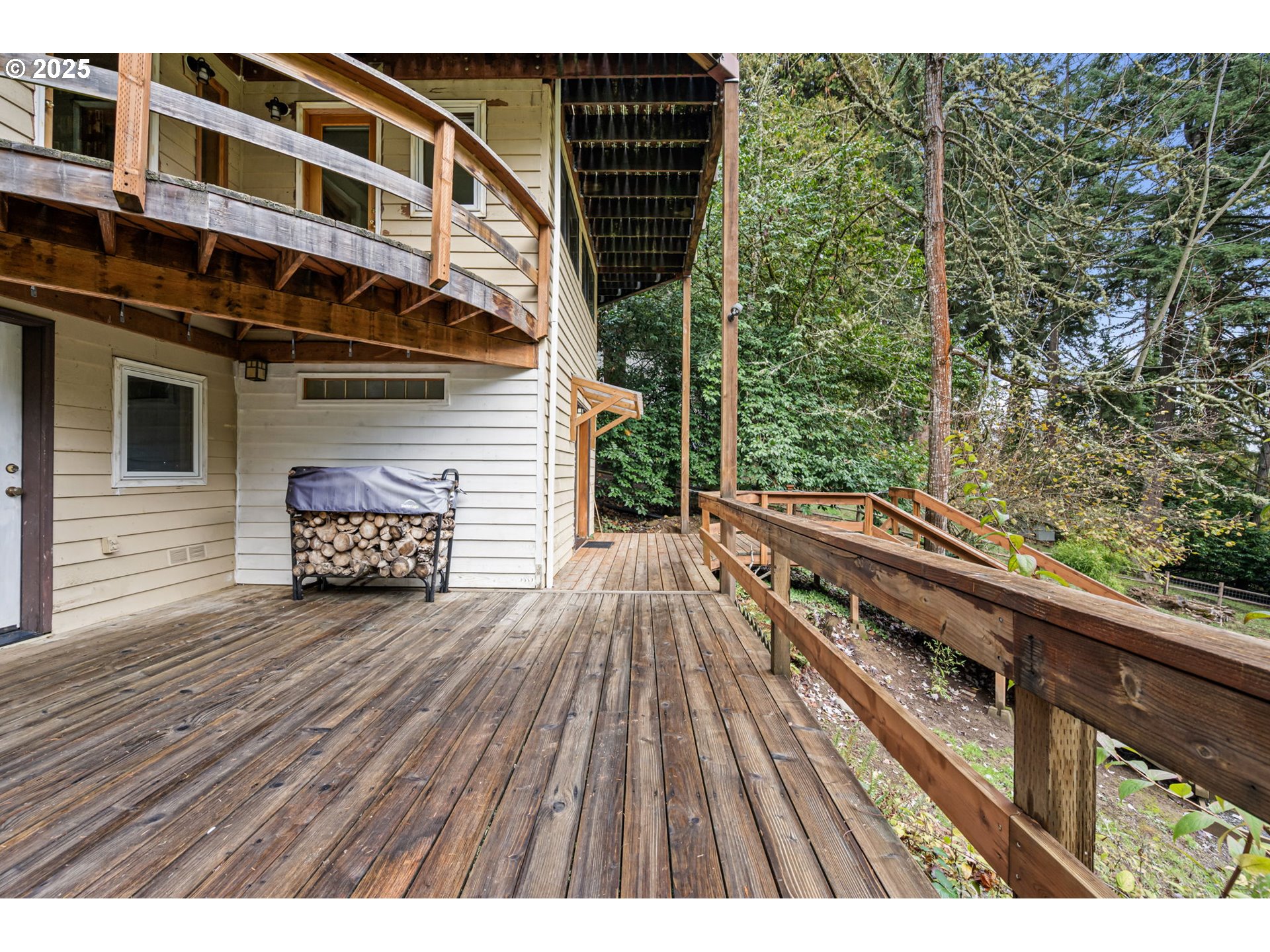 1867 Fircrest Drive Eugene, OR 97403 - Photo 37 of 48 a view of a balcony with wooden floor