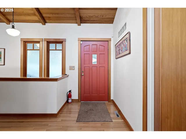 $779,900 | 1867 Fircrest Drive, Eugene, OR 97403