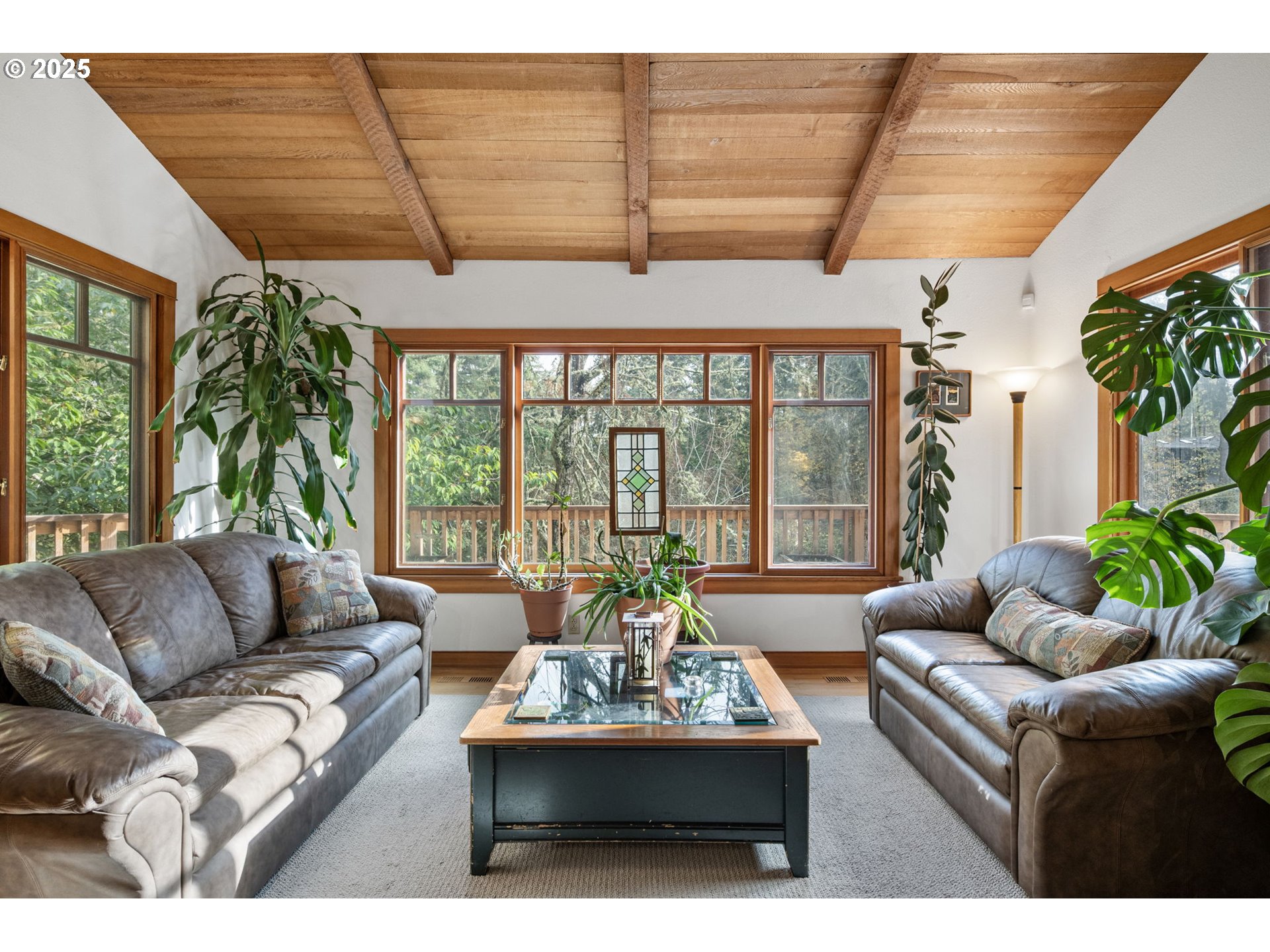 1867 Fircrest Drive Eugene, OR 97403 - Photo 9 of 48 a living room with furniture and a large window
