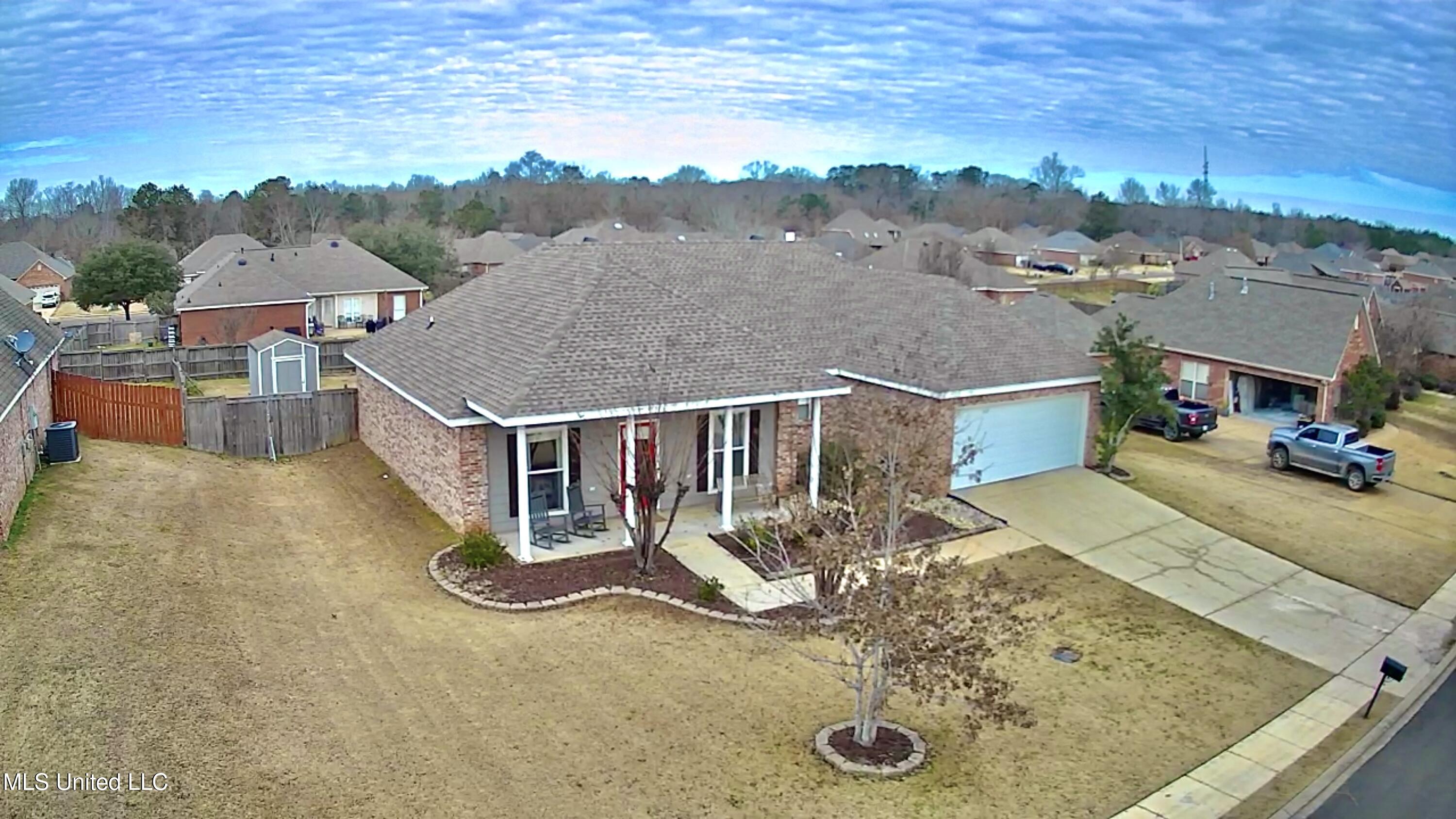 207 Copper Ridge Way Florence, MS 39073 - Photo 4 of 62 IMG_0974