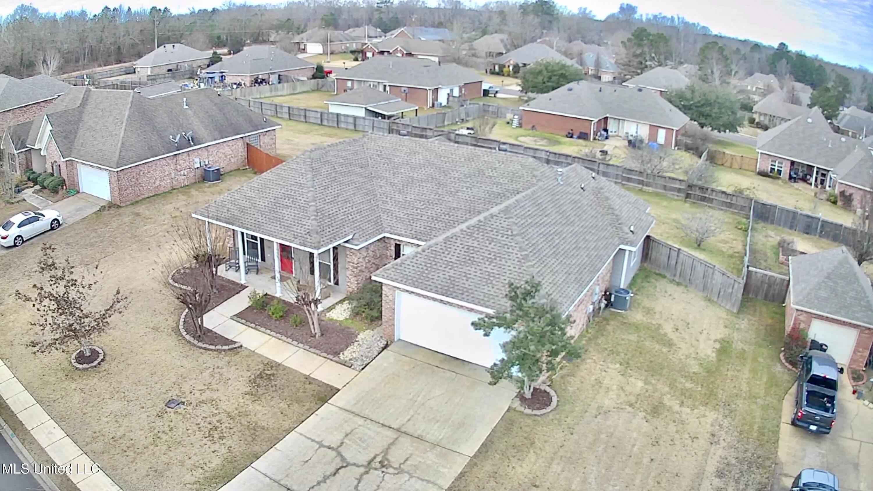 207 Copper Ridge Way Florence, MS 39073 - Photo 5 of 62 IMG_0971