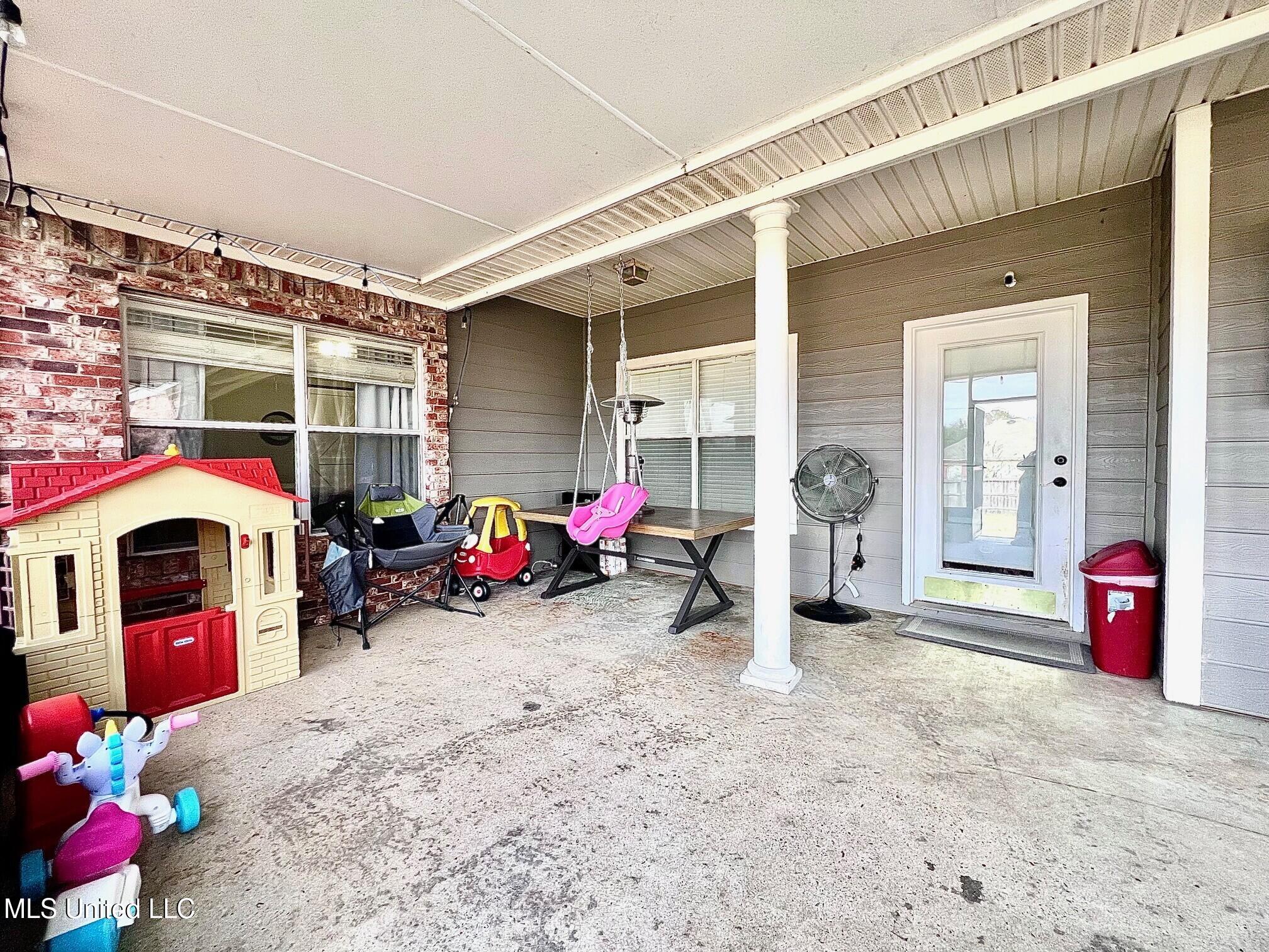 207 Copper Ridge Way Florence, MS 39073 - Photo 53 of 62 porch 7