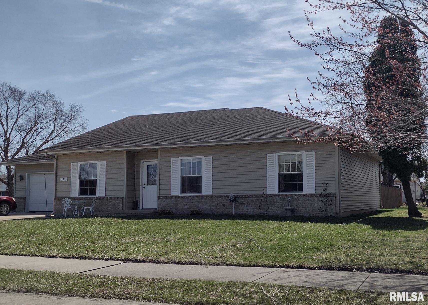 100 Messina Drive Springfield, IL 62703 - Photo 3 of 4 Gallery Image 3