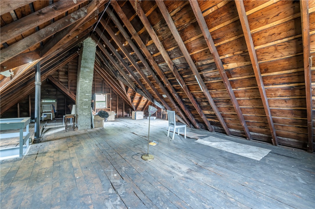 76 Linnet Street Rochester, NY 14613 - Photo 12 of 24 76 Linnet Upper