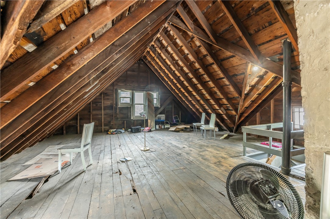 76 Linnet Street Rochester, NY 14613 - Photo 13 of 24 76 Linnet Upper