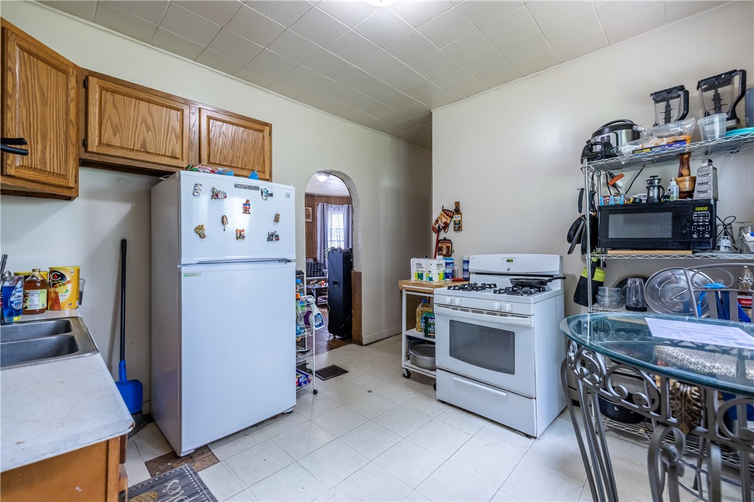 76 Linnet Street Rochester, NY 14613 - Photo 17 of 24 76 Linnet Lower