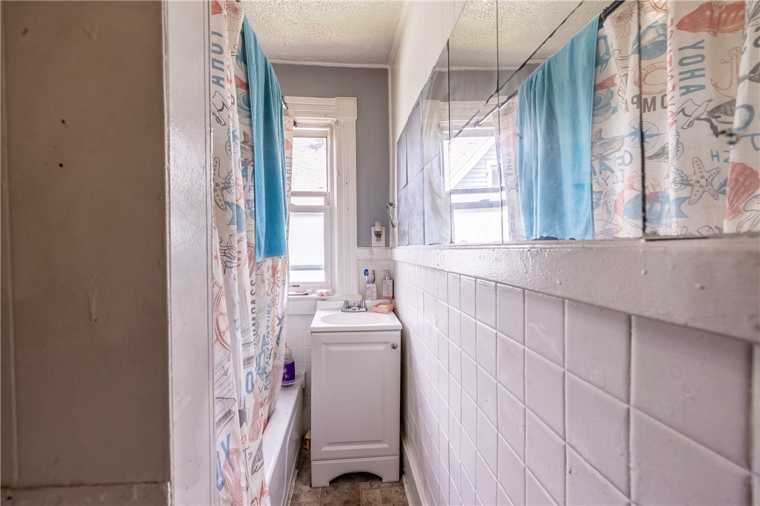 76 Linnet Street Rochester, NY 14613 - Photo 20 of 24 76 Linnet Lower