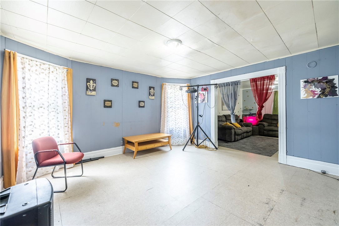 76 Linnet Street Rochester, NY 14613 - Photo 5 of 24 76 Linnet Upper