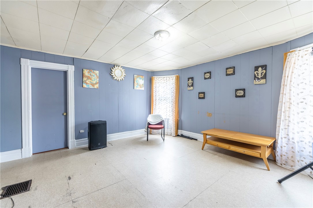 76 Linnet Street Rochester, NY 14613 - Photo 6 of 24 76 Linnet Upper