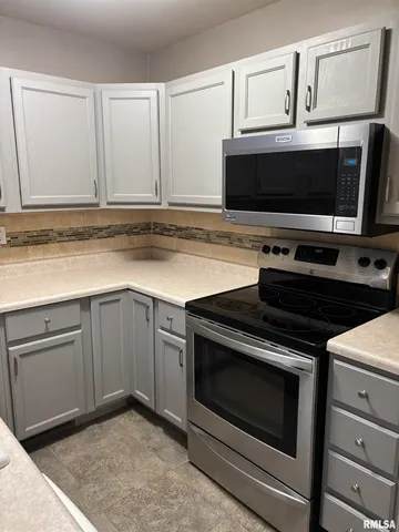 $134,000 | 1414 Hardin Avenue, Jacksonville, IL 62650