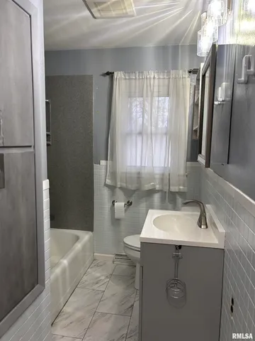 $134,000 | 1414 Hardin Avenue, Jacksonville, IL 62650