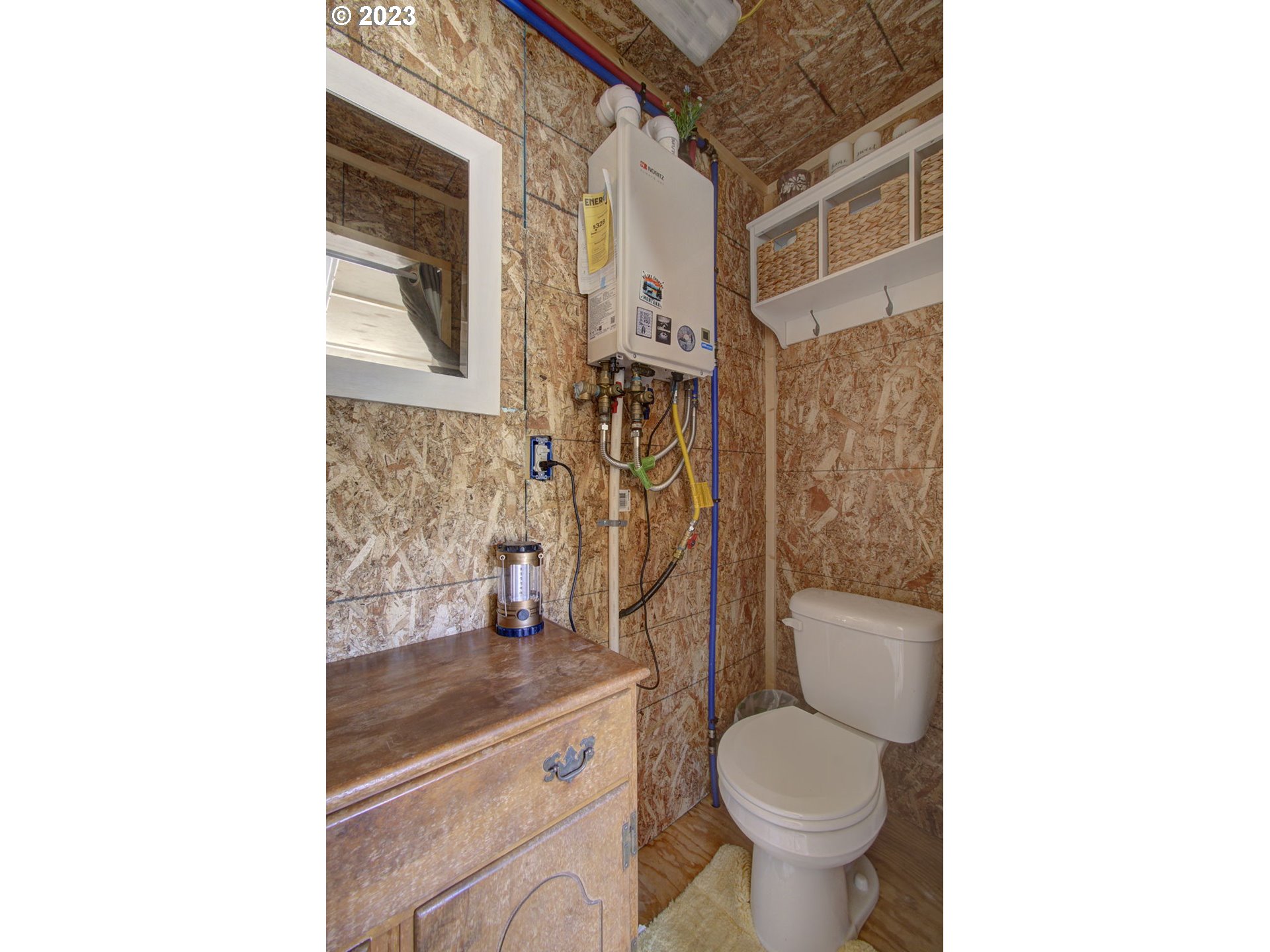 8211 Rose Valley Road Kelso, WA 98626 - Photo 8 of 18 Gallery Image 8
