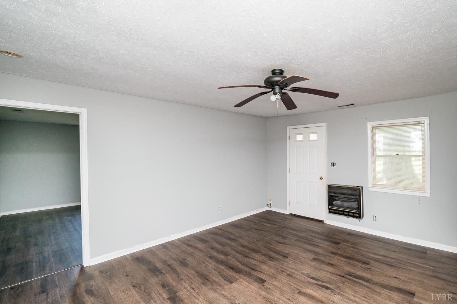 6648 Deer View Road Gretna, VA 24557 - Photo 14 of 22 Gallery Image 14