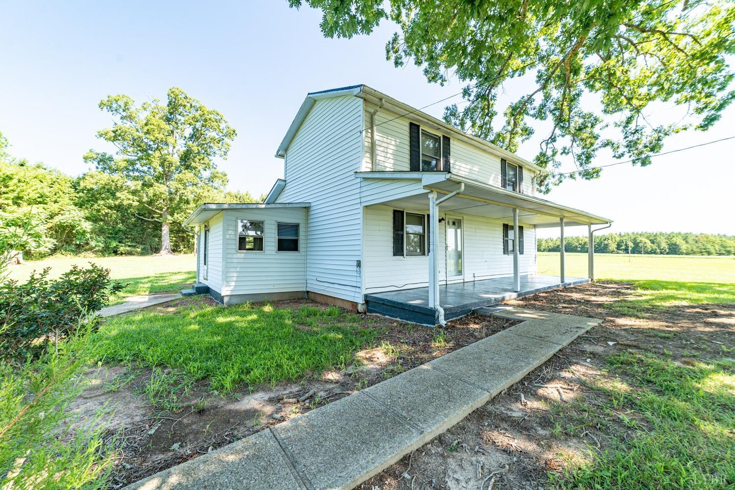 6648 Deer View Road Gretna, VA 24557 - Photo 2 of 22 Gallery Image 2