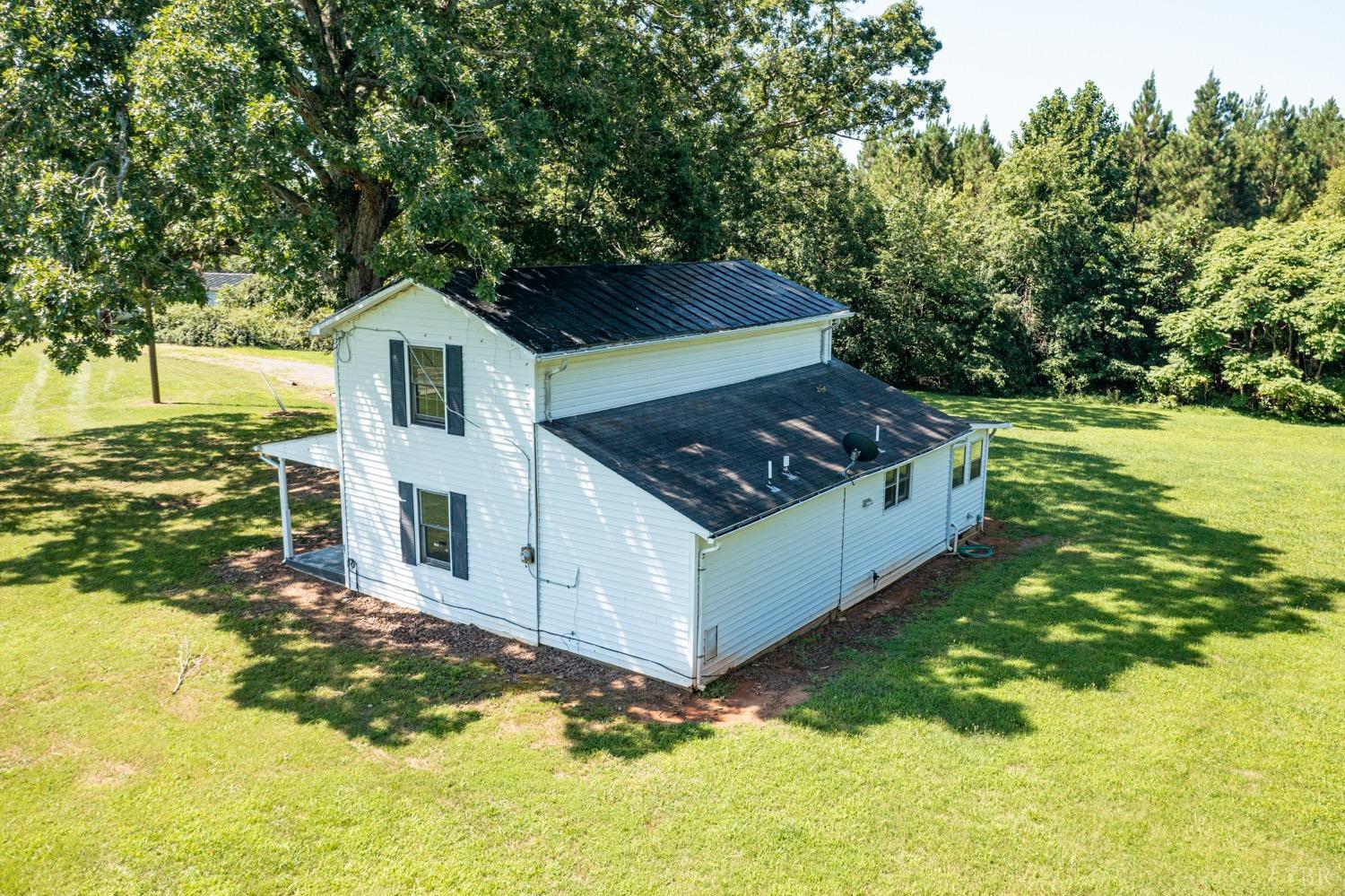 6648 Deer View Road Gretna, VA 24557 - Photo 10 of 22 Gallery Image 10