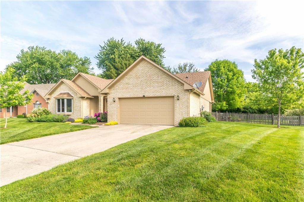 6040 Buck Trail Road Indianapolis, IN 46237 - Photo 2 of 43