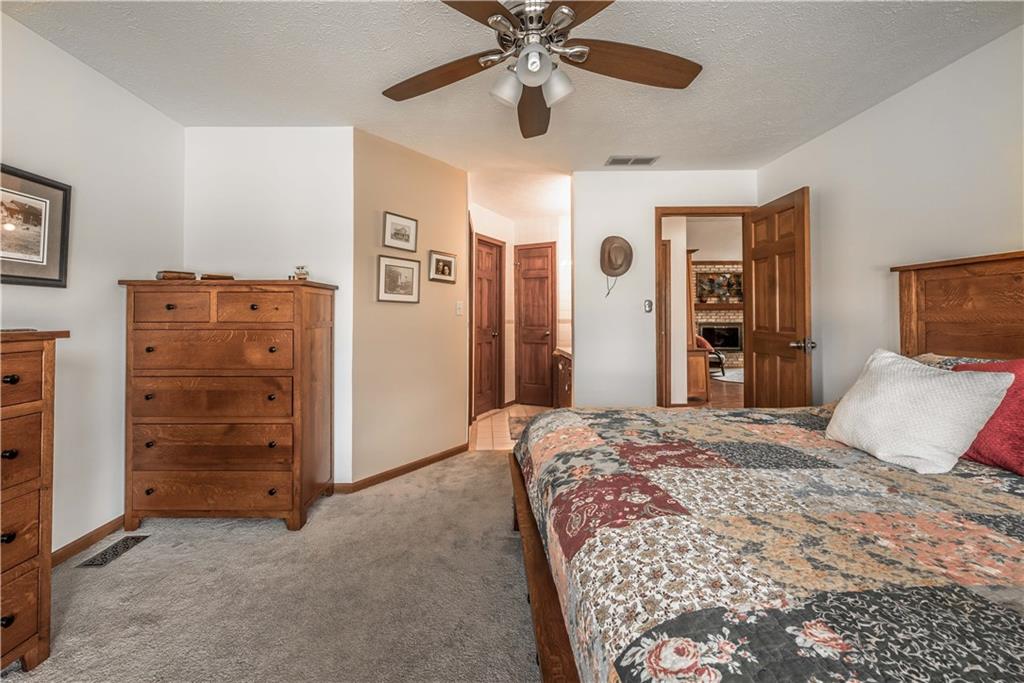 6040 Buck Trail Road Indianapolis, IN 46237 - Photo 21 of 43