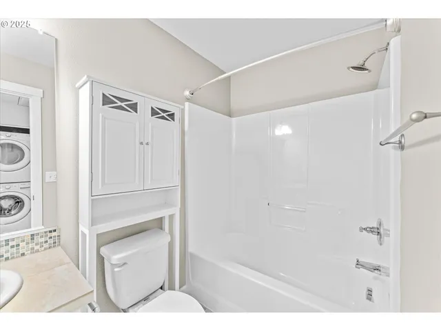 $375,000 | 18272 Southwest Anna Mae Lane, Beaverton, OR 97003