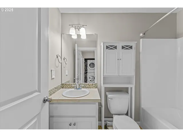 $375,000 | 18272 Southwest Anna Mae Lane, Beaverton, OR 97003