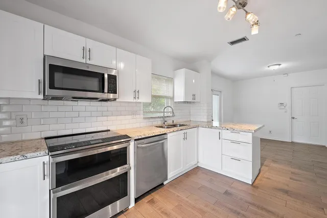 $3,600 | 4631 Brook Drive, West Palm Beach, FL 33417