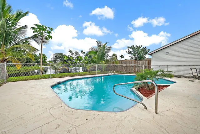 $3,600 | 4631 Brook Drive, West Palm Beach, FL 33417