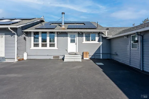 $799,000 | 3700 Ruddick Cunningham Road, Ukiah, CA 95482