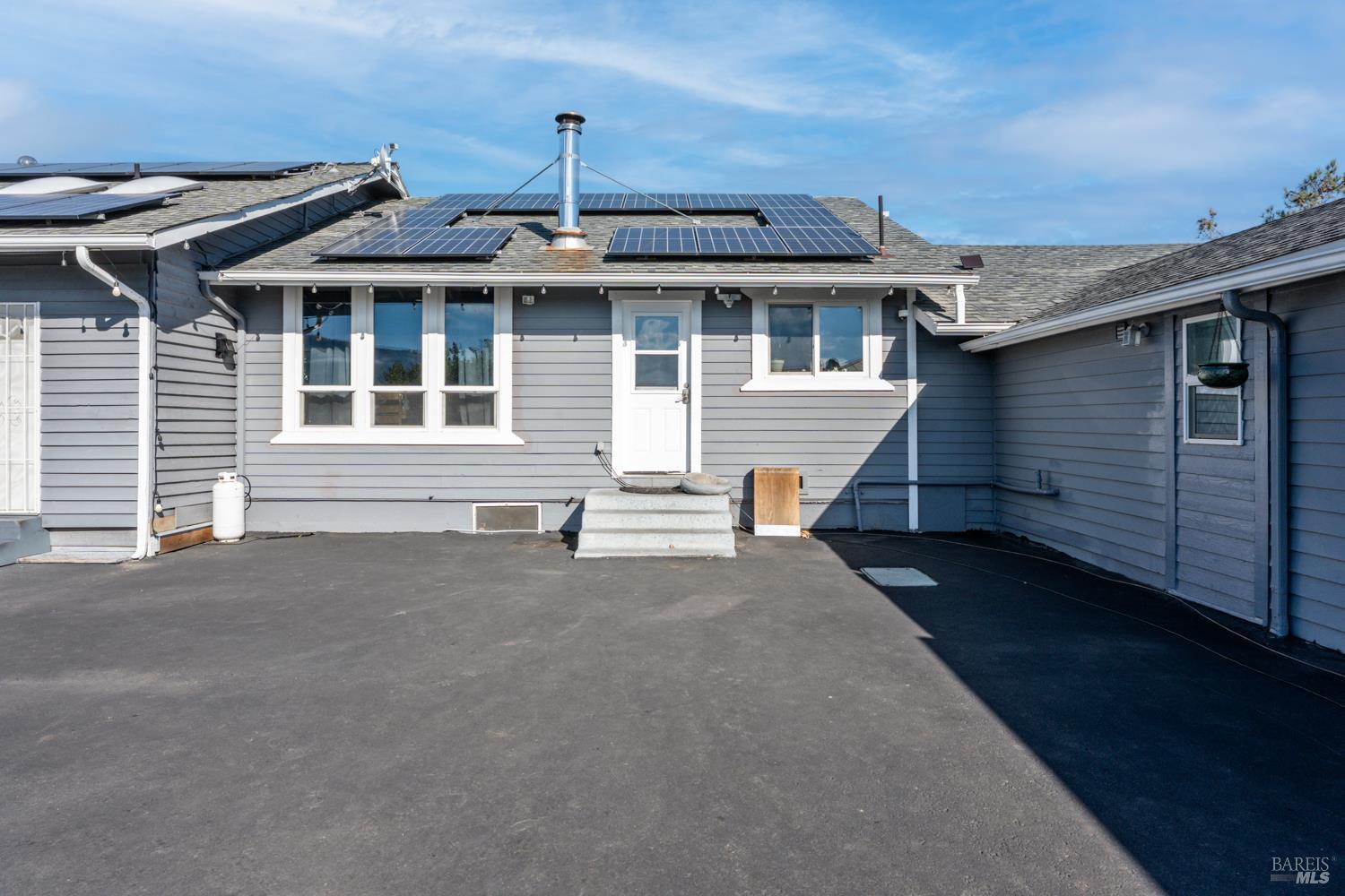 3700 Ruddick Cunningham Road Ukiah, CA 95482 - Photo 11 of 27 a front view of a house with a yard