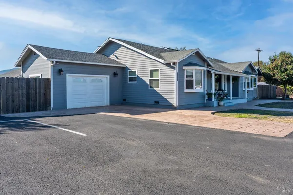 $799,000 | 3700 Ruddick Cunningham Road, Ukiah, CA 95482