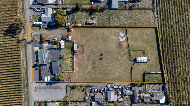 an aerial view of a houses