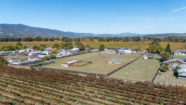 $799,000 | 3700 Ruddick Cunningham Road, Ukiah, CA 95482