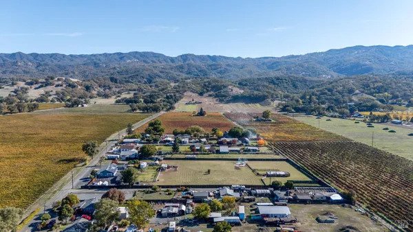 $799,000 | 3700 Ruddick Cunningham Road, Ukiah, CA 95482