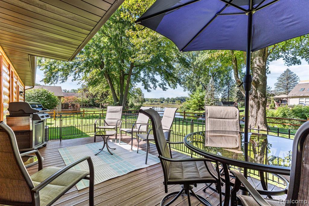 10024 Kress Road Pinckney, MI 48169 - Photo 5 of 47
