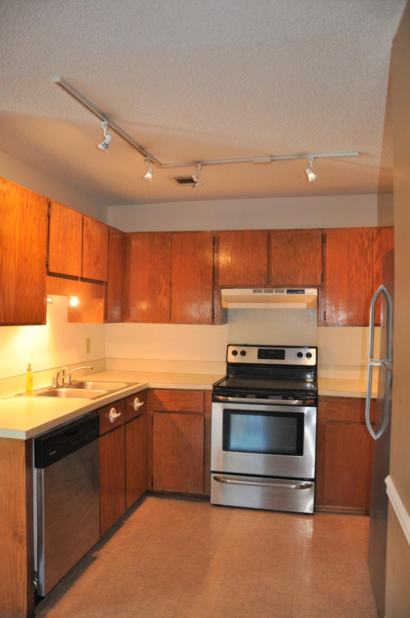 6275 Rolling Fork Road, Unit B North Charleston, SC 29406 - Photo 14 of 20 DSC_2354