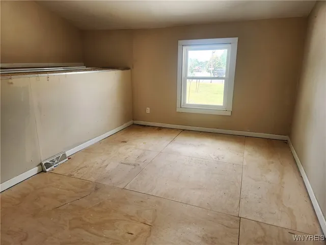 $209,900 | 4670 Broadway, Cheektowaga, NY 14043