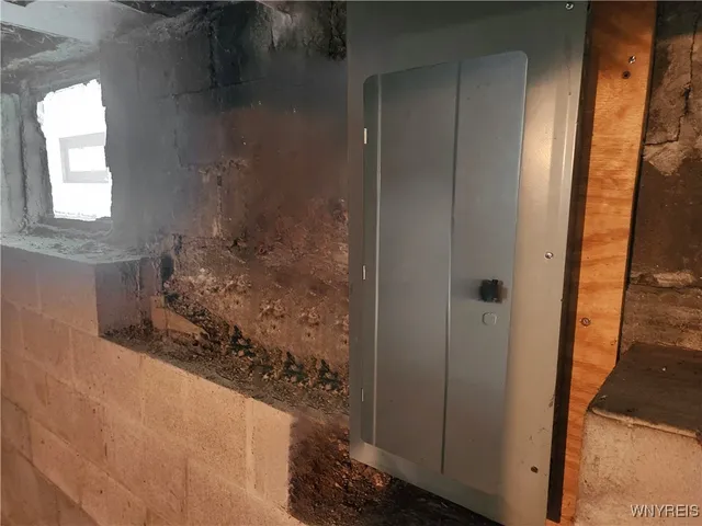 $209,900 | 4670 Broadway, Cheektowaga, NY 14043