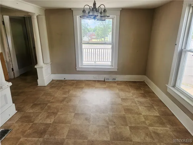 $209,900 | 4670 Broadway, Cheektowaga, NY 14043